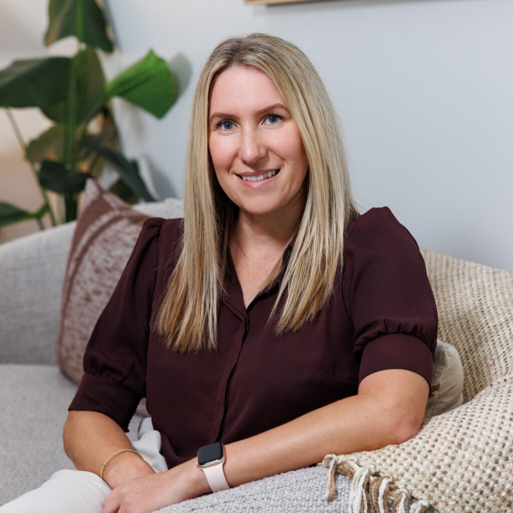 Vicki_square_LRes_066_Headway_260922_StaffHeadshots