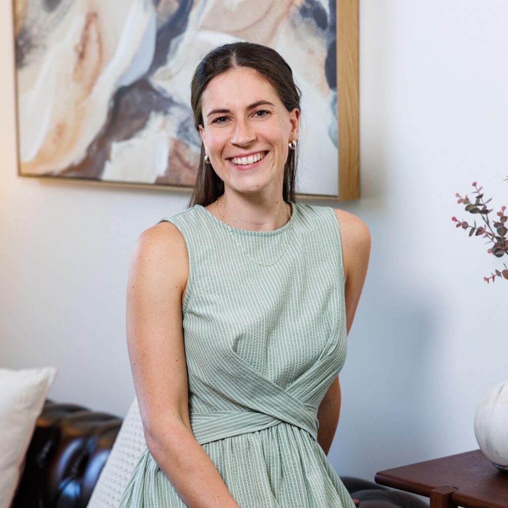 Lisa_square_LRes_020_Headway_ShentonPark_260910_StaffPortraits_Retouched (1)